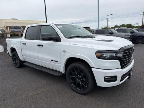 Bright White Clearcoat 2026 RAM 1500 Laramie