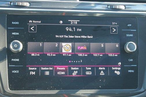 2022 Volkswagen Tiguan 2.0T SE R-Line Black