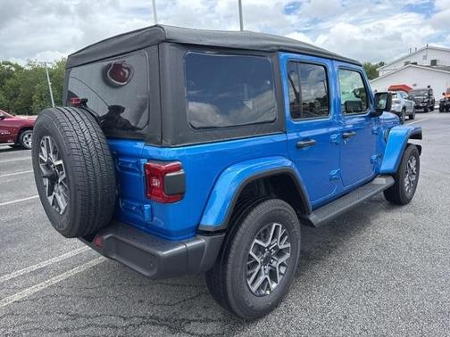 2025 Jeep Wrangler Sahara