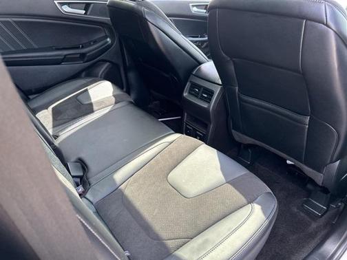 2017 Ford Edge Sport