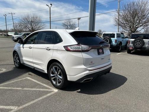 2017 Ford Edge Sport