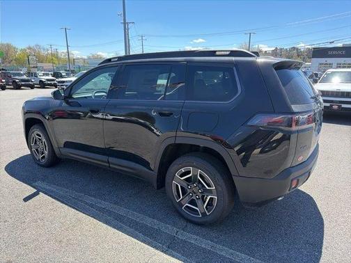 Diamond Black 2026 Jeep Cherokee LAREDO/LIMITED