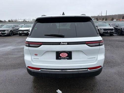 2026 Jeep Grand Cherokee Laredo