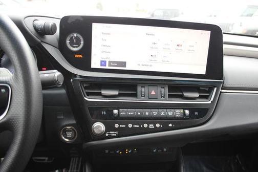 Silver 2024 Lexus ES 350 F SPORT Handling