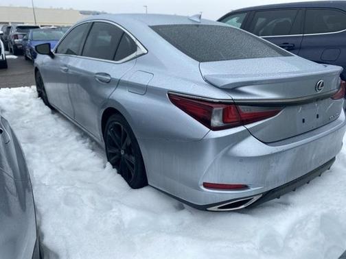 2024 Lexus ES 350 F SPORT Handling