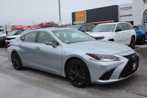 2024 Lexus ES 350 F SPORT Handling