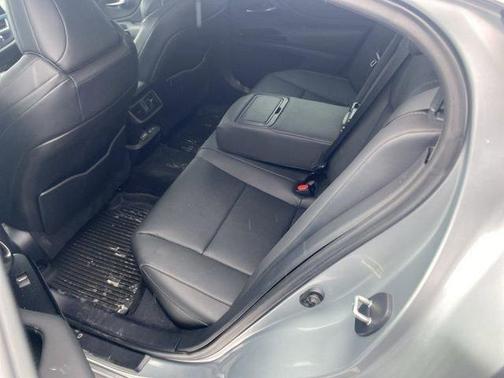 2024 Lexus ES 350 F SPORT Handling