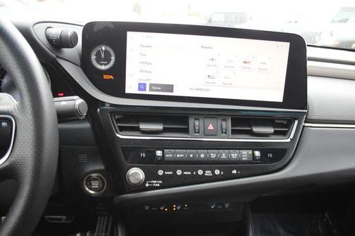 2024 Lexus ES 350 F SPORT Handling