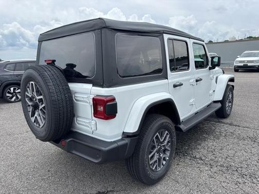 2025 Jeep Wrangler Sahara