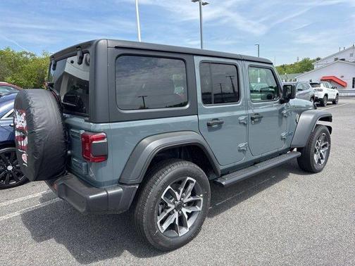 2025 Jeep Wrangler 4xe Sport