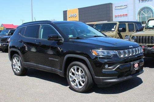 2022 Jeep Compass Latitude Lux