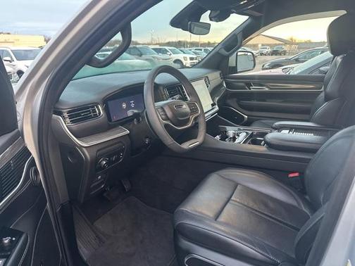 2022 Jeep Wagoneer Series II