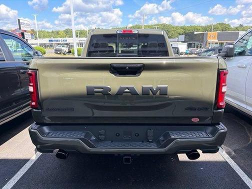 TANK 2027 RAM 1500 Laramie