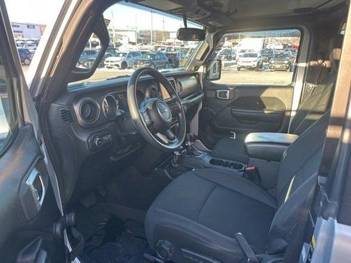 2022 Jeep Wrangler Sport