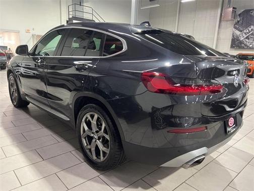 2022 BMW X4 xDrive30i