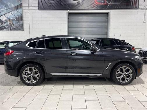 2022 BMW X4 xDrive30i