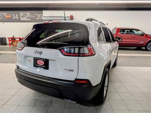 2022 Jeep Cherokee Latitude Lux