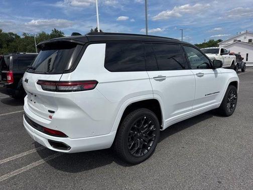 2025 Jeep Grand Cherokee L Summit