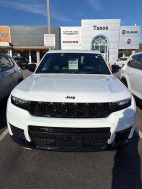 2023 Jeep Grand Cherokee L Laredo