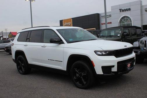 2023 Jeep Grand Cherokee L Laredo