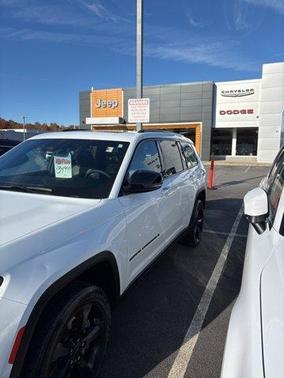 2023 Jeep Grand Cherokee L Laredo