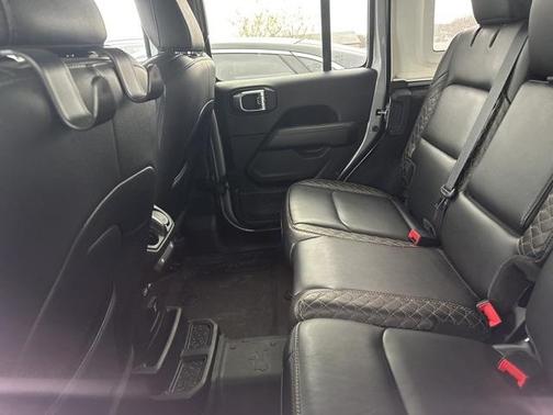 2021 Jeep Wrangler Unlimited Sahara Altitude