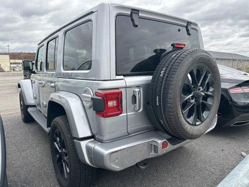 2021 Jeep Wrangler Unlimited Sahara Altitude