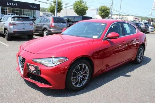 2018 Alfa Romeo Giulia Base