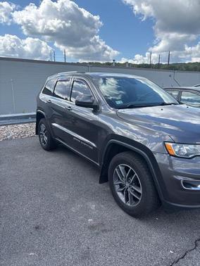 2018 Jeep Grand Cherokee Laredo E