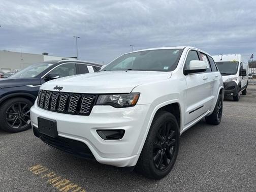 2022 Jeep Grand Cherokee WK Laredo