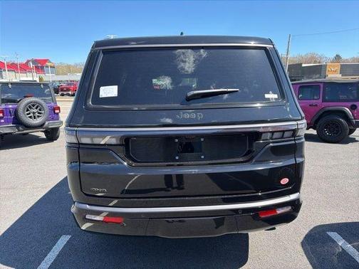 Gloss Black 2026 Jeep Grand Wagoneer Limited Reserve