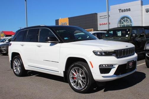 2022 Jeep Grand Cherokee Summit