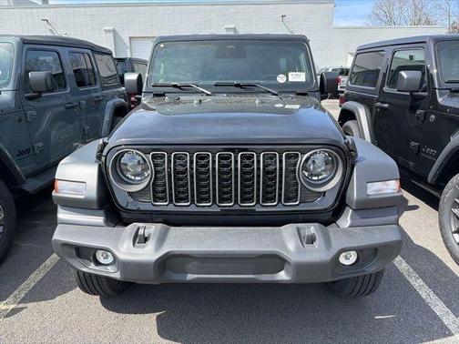 Black Clearcoat 2026 Jeep Wrangler Sport