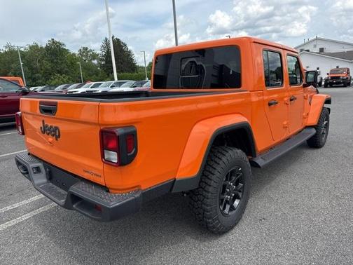 2025 Jeep Gladiator Sport