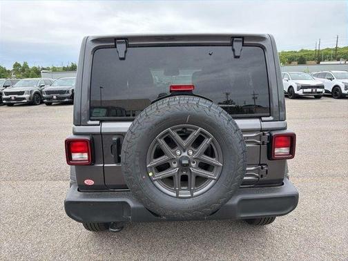 Granite Crystal Clearcoat Metallic 2026 Jeep Wrangler Sport