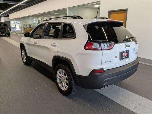 2022 Jeep Cherokee Latitude Lux