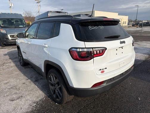 Bright White Clearcoat 2026 Jeep Compass Limited