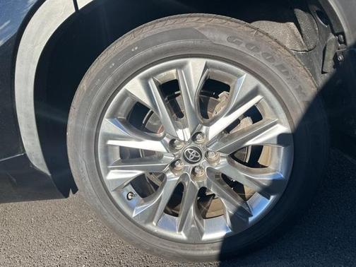 2024 Toyota Highlander 