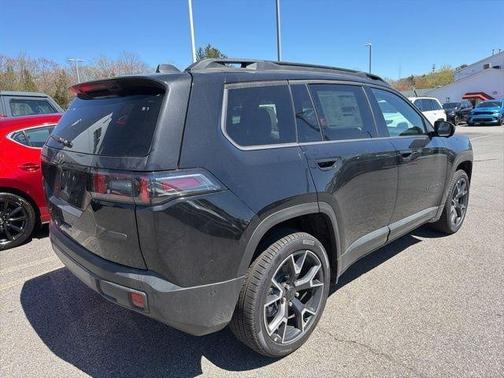 Diamond Black 2026 Jeep Cherokee Overland