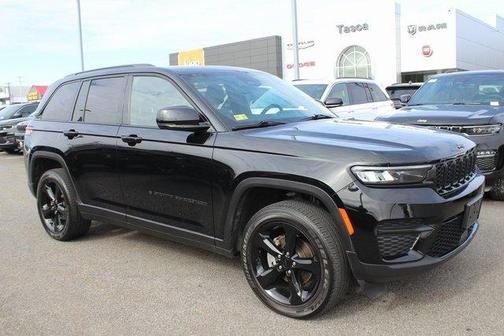 2023 Jeep Grand Cherokee Altitude