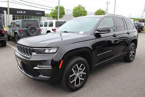 Black 2024 Jeep Grand Cherokee Limited