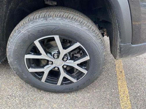 Black 2024 Jeep Grand Cherokee Limited
