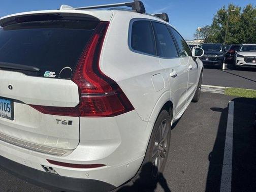 2018 Volvo XC60 T6 Momentum