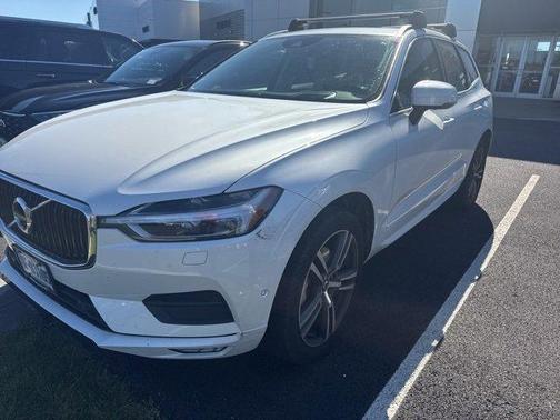 2018 Volvo XC60 T6 Momentum