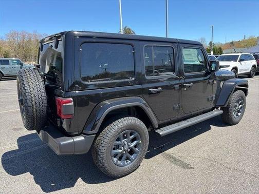 Black Clearcoat 2026 Jeep Wrangler Sport