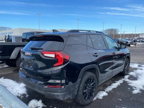 2023 GMC Terrain SLE
