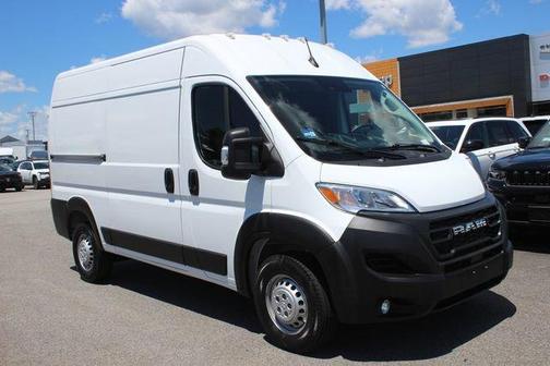 White 2025 RAM ProMaster 2500 High Roof