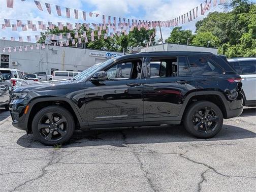 2023 Jeep Grand Cherokee Altitude