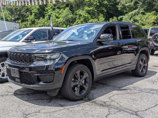 2023 Jeep Grand Cherokee Altitude