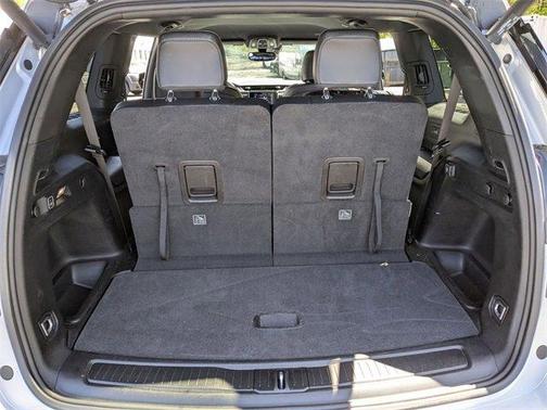2022 Jeep Grand Cherokee L Laredo